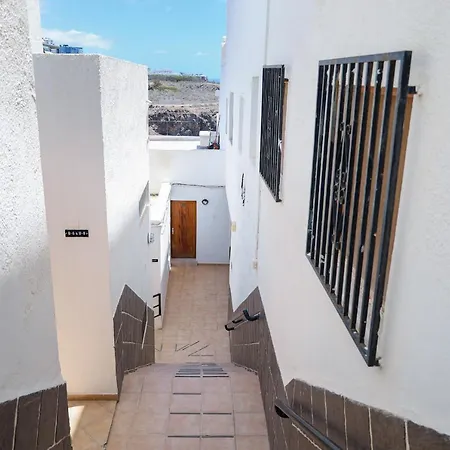 Lägenhet Elegant Sunny Terrace *