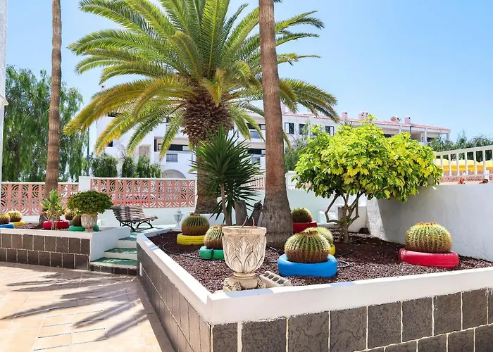 Lägenhet Elegant Sunny Terrace