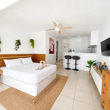 Apartment Elegant Sunny Terrace Callao Salvaje